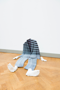 gino_anthonisse_title_the_suit_photography_door_Janne_van_Gilst